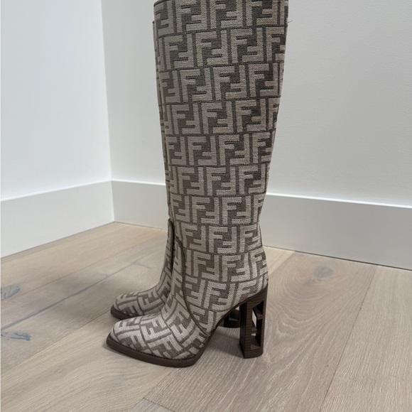 Fendi Zucca FF Logo Velvet Boots - Picture 5 of 9